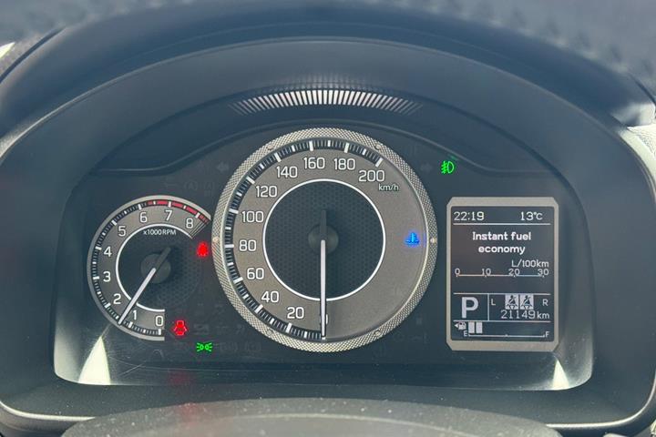 Grå Suzuki Ignis fra 2024