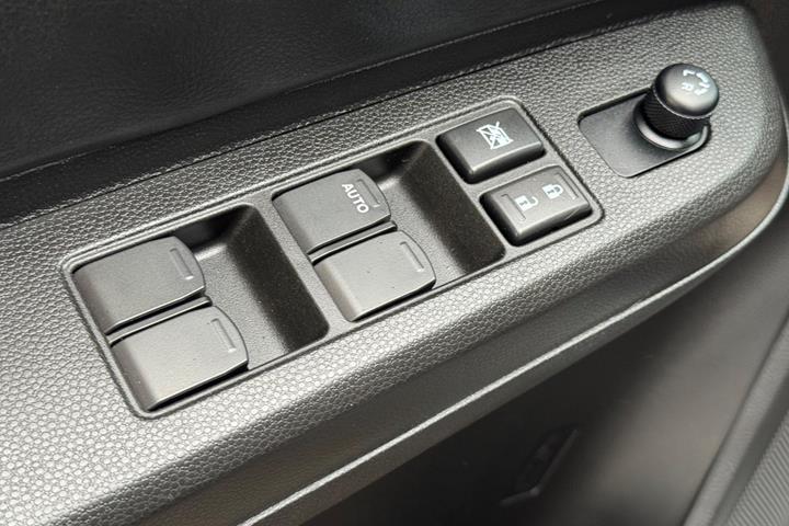 Grå Suzuki Ignis fra 2024