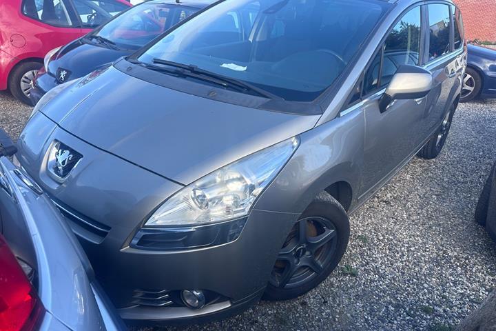 undefined Peugeot 5008 fra 2012