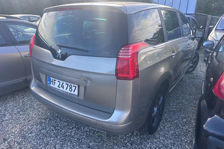 undefined Peugeot 5008 fra 2012