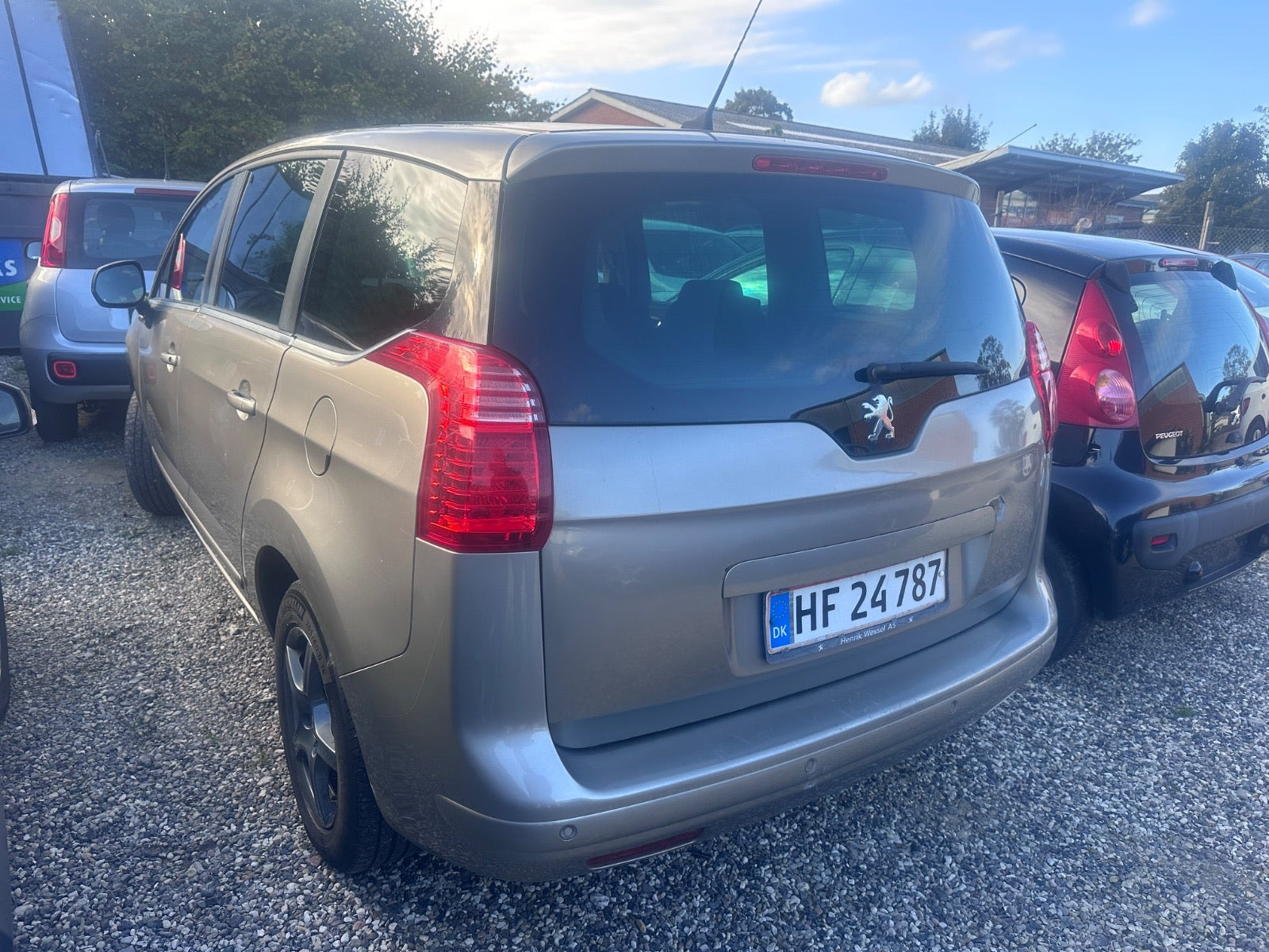 undefined Peugeot 5008 fra 2012