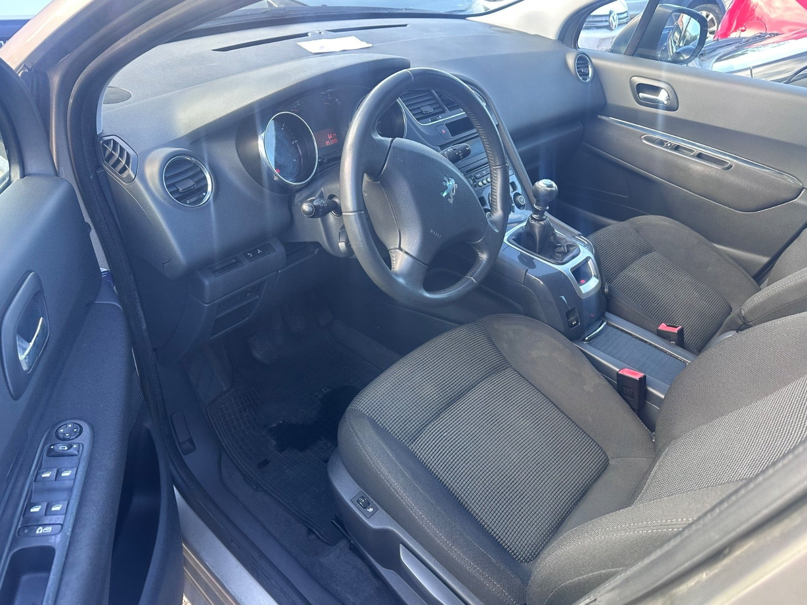 undefined Peugeot 5008 fra 2012