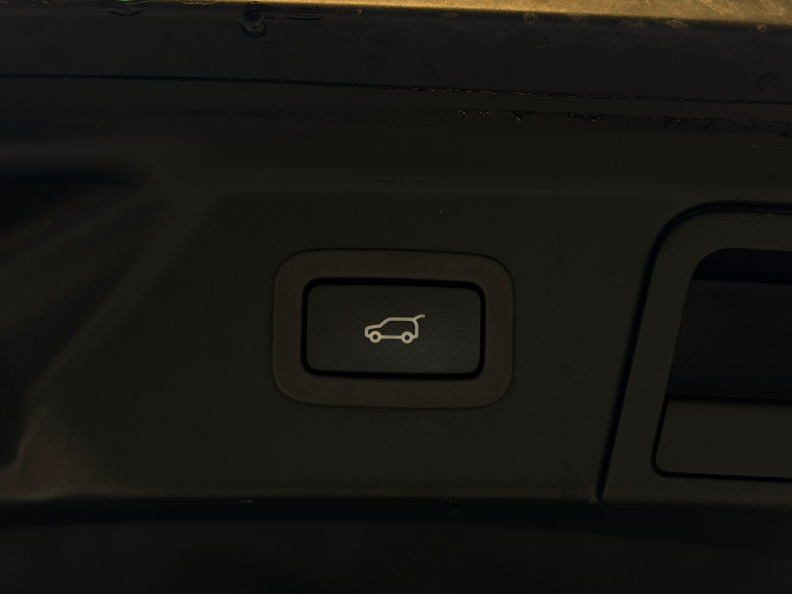 Grå Land Rover Range Rover Velar fra 2018