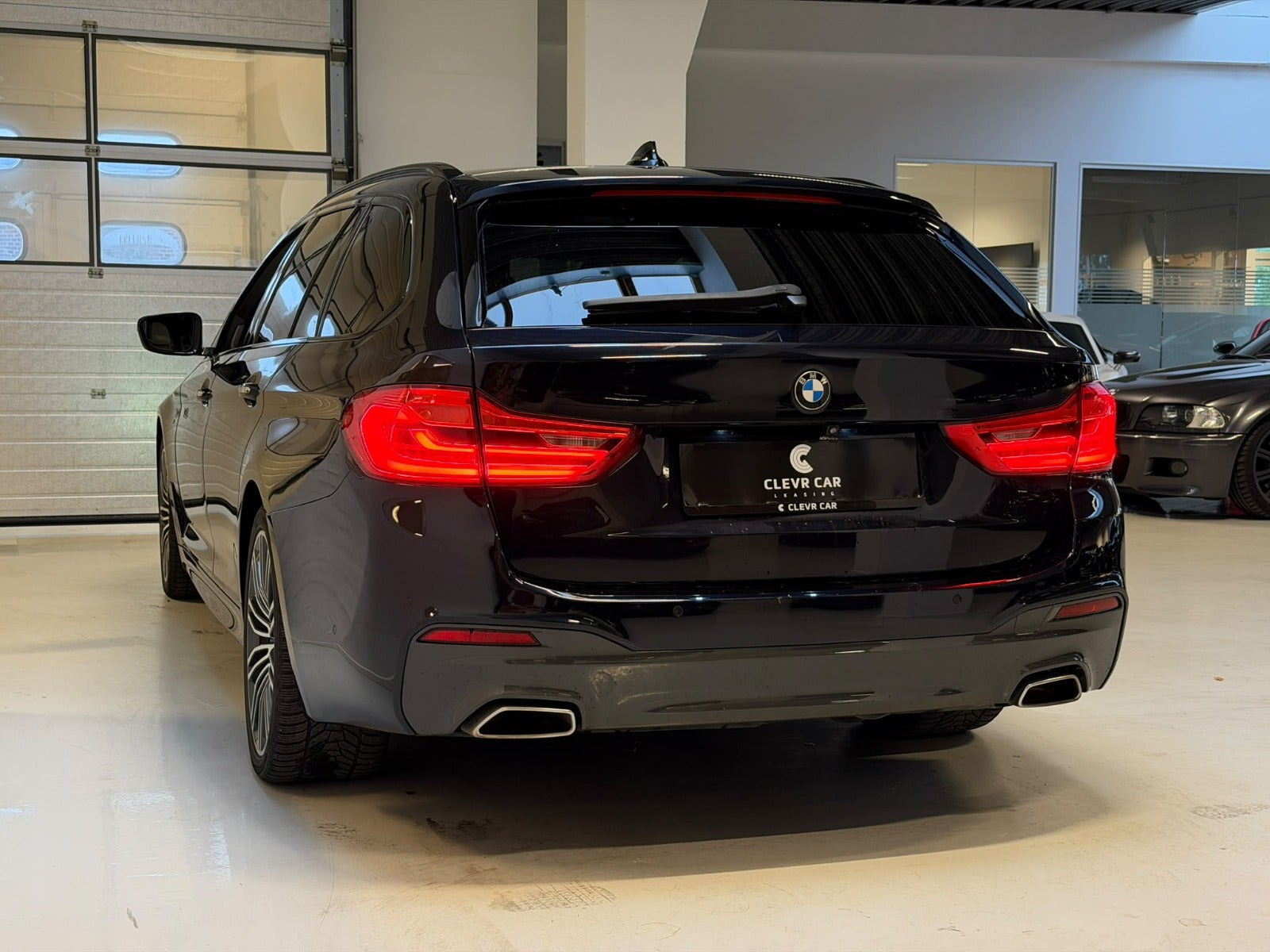 Sort BMW 540d fra 2019