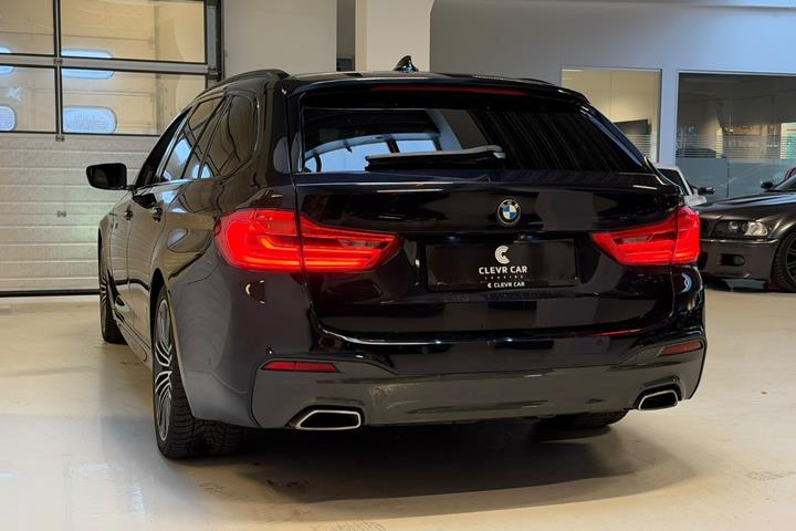 Sort BMW 540d fra 2019