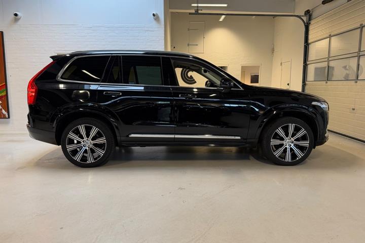 Sort Volvo XC90 fra 2022