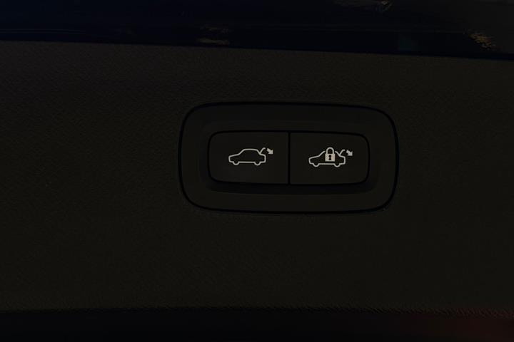 Sort Volvo XC90 fra 2022