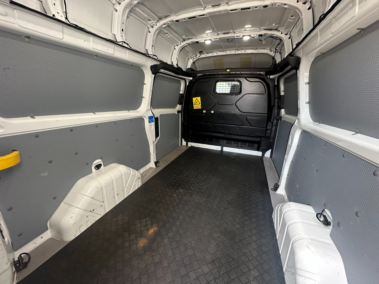 Hvid Ford Transit 350 L2 Van fra 2021