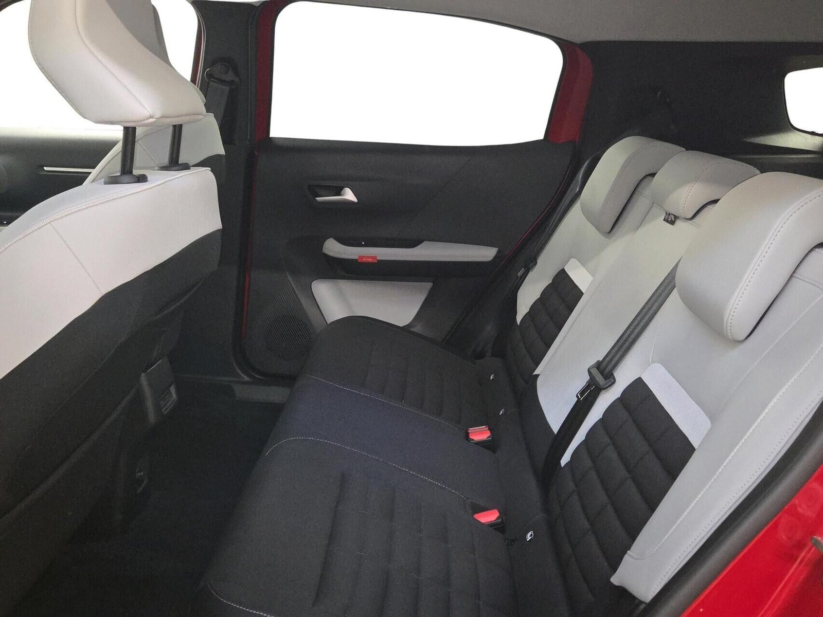 Rød Citroën e-C3 Aircross fra 2025