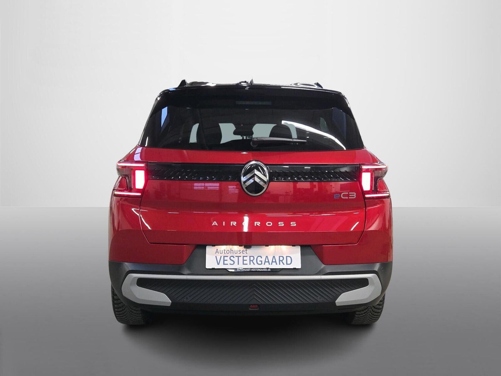 Rød Citroën e-C3 Aircross fra 2025