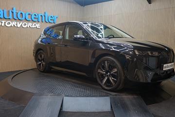 BMW iX xDrive45