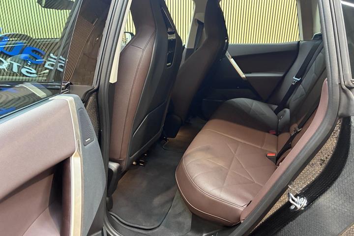 Sort BMW iX fra 2026