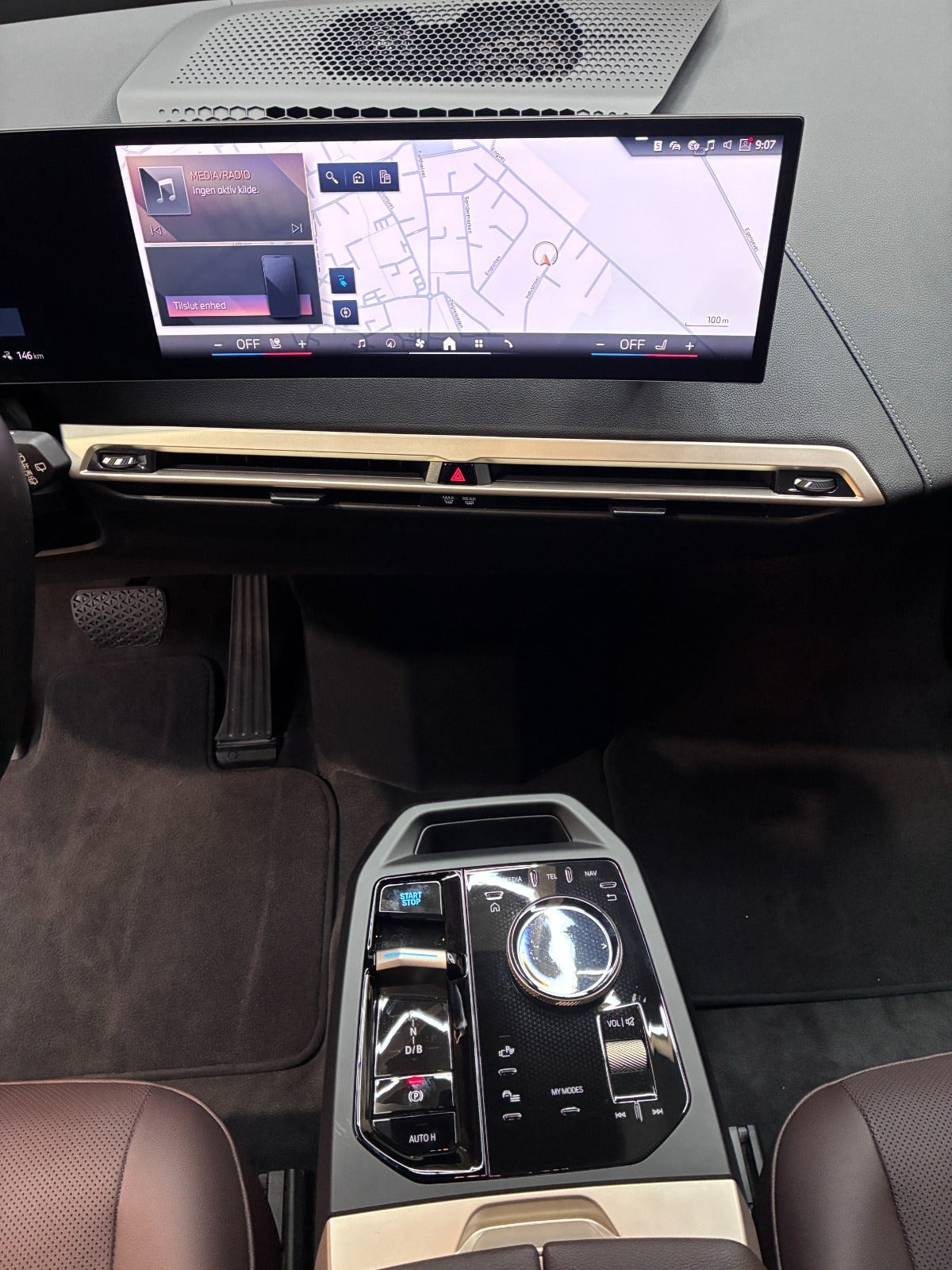 Sort BMW iX fra 2026