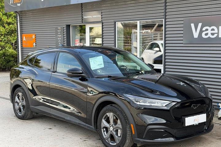 Sort Ford Mustang Mach-E fra 2023