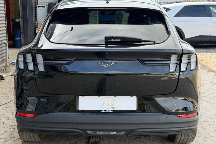Sort Ford Mustang Mach-E fra 2023