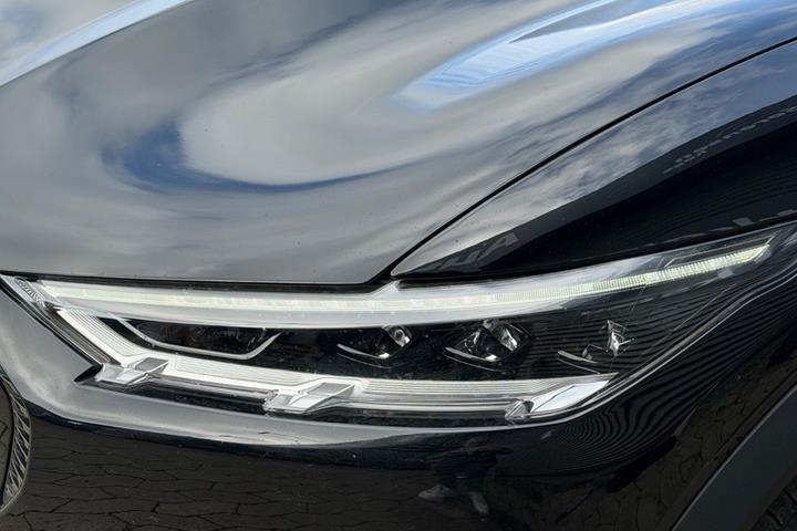 Sort Ford Mustang Mach-E fra 2023