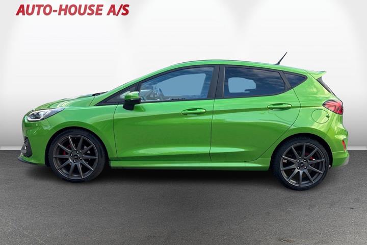 Grøn Ford Fiesta fra 2023