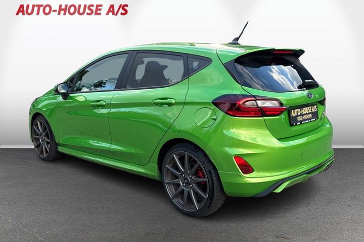 Grøn Ford Fiesta fra 2023