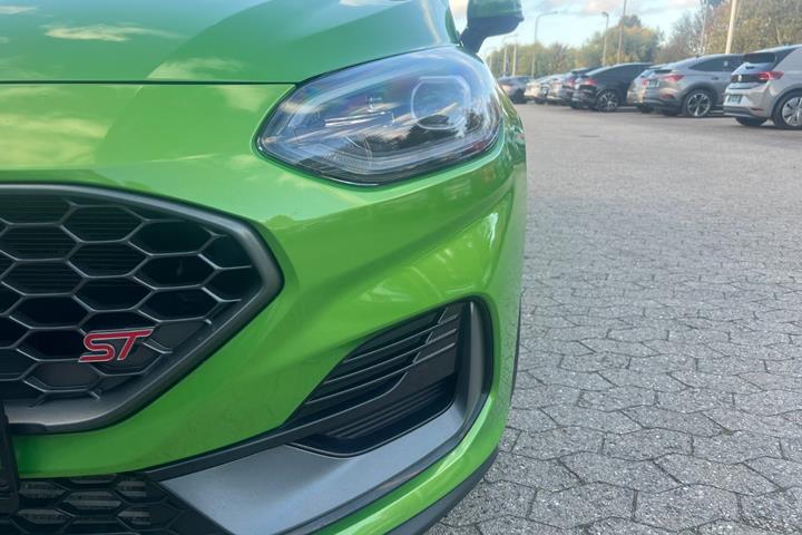 Grøn Ford Fiesta fra 2023