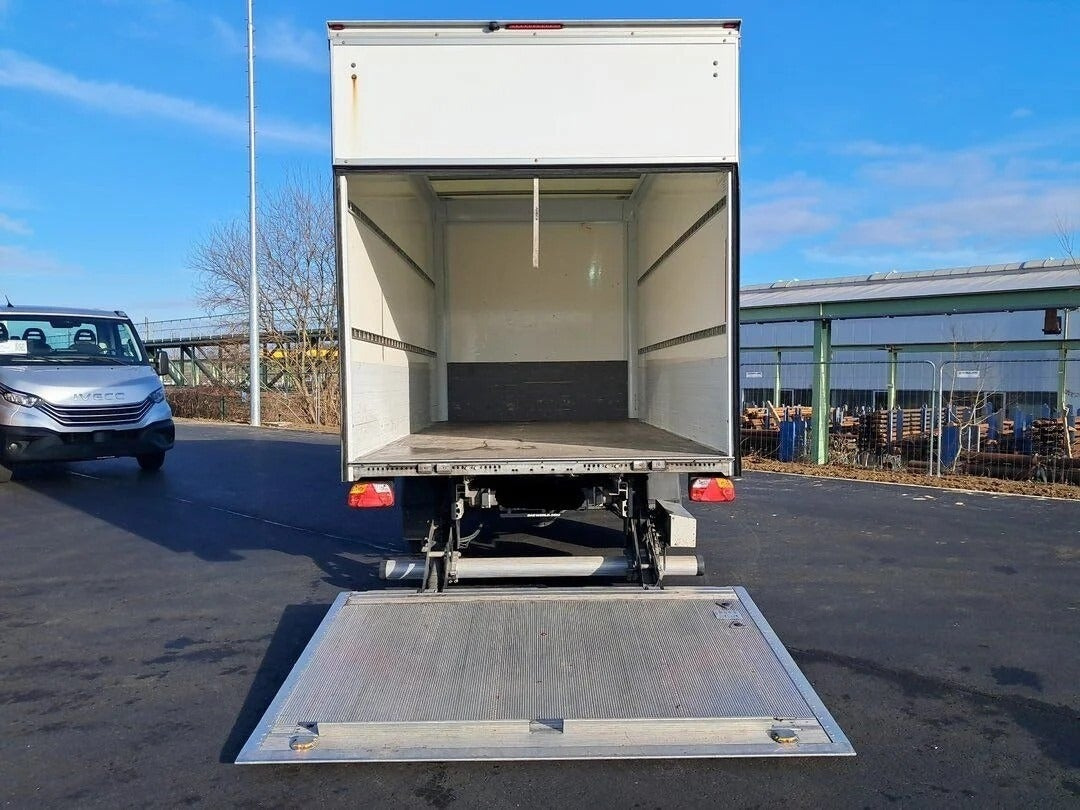 Hvid Iveco Daily fra 2023