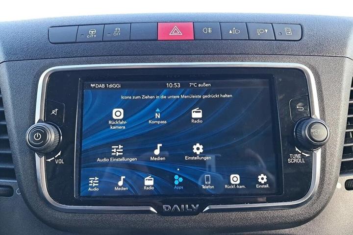 Hvid Iveco Daily fra 2023