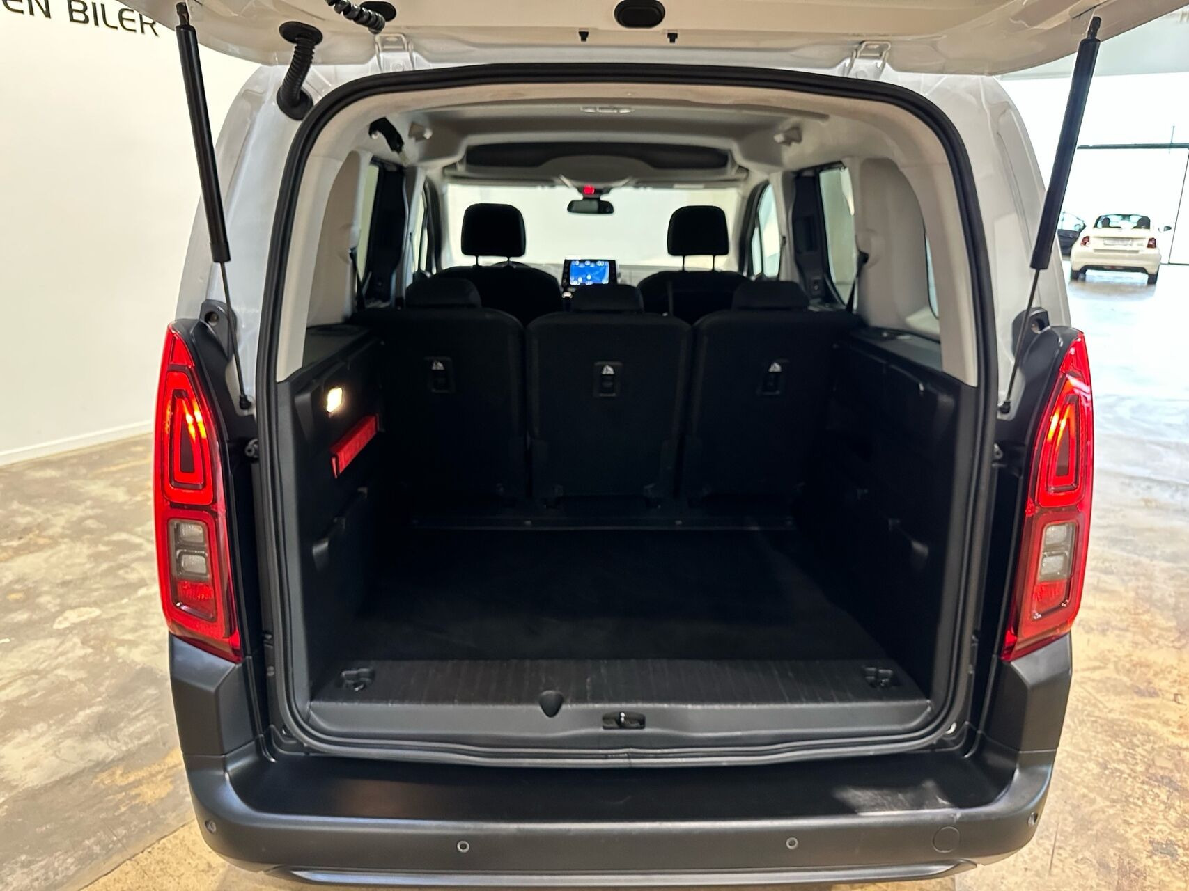 Hvid Citroën ë-Berlingo fra 2022