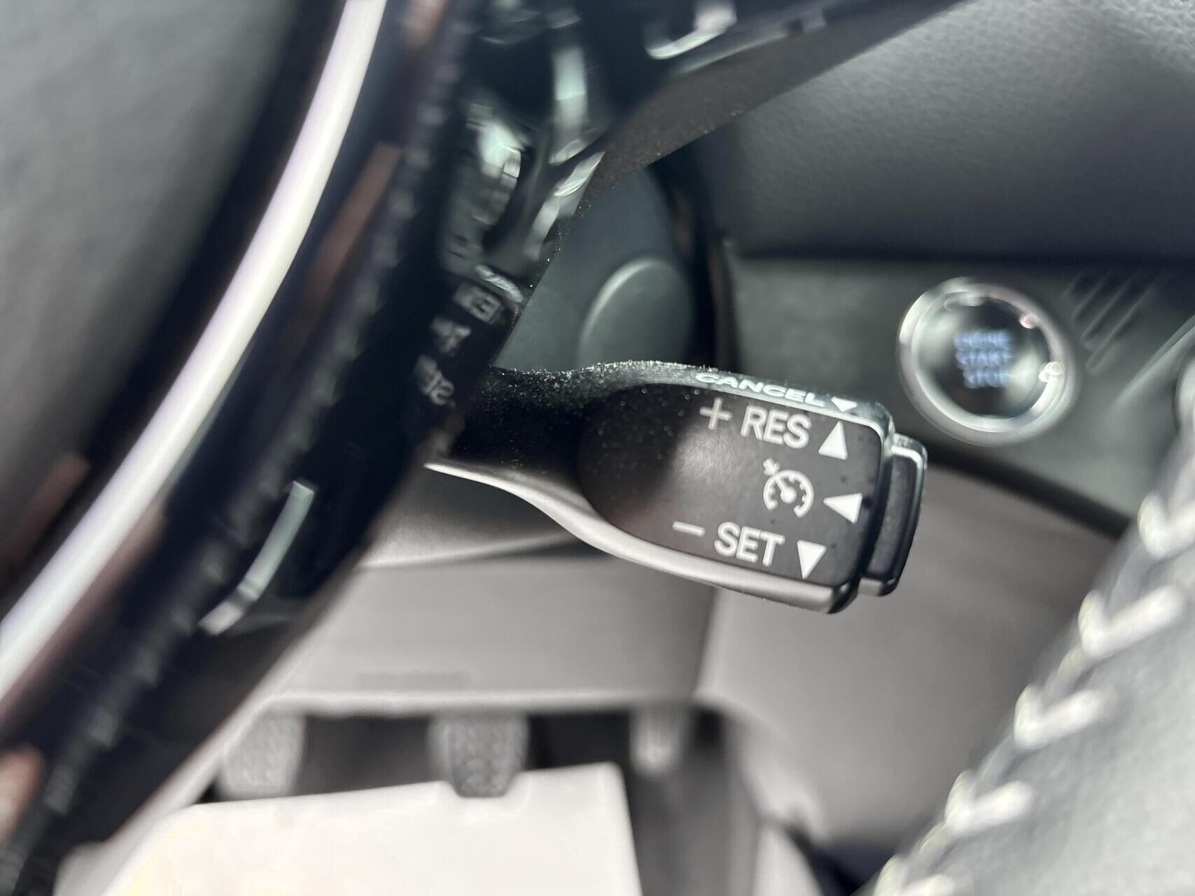 Sølv Toyota Yaris fra 2017