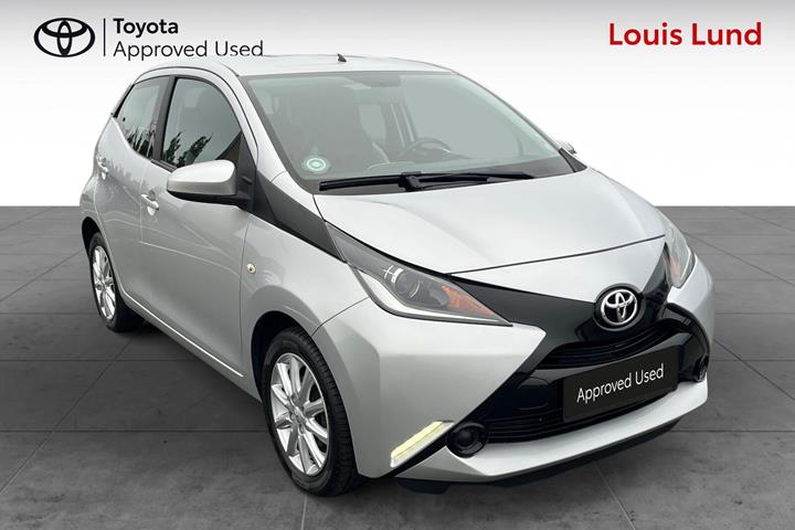 Grå Toyota Aygo fra 2016