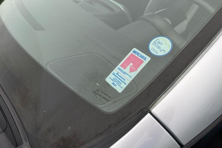 Grå Toyota Aygo fra 2016