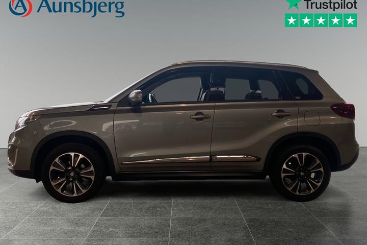 Grå Suzuki Vitara fra 2020