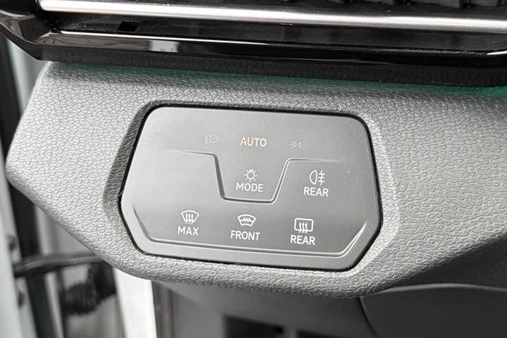 Hvid VW ID.4 fra 2023