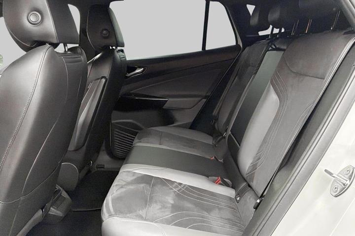 Hvid VW ID.4 fra 2023
