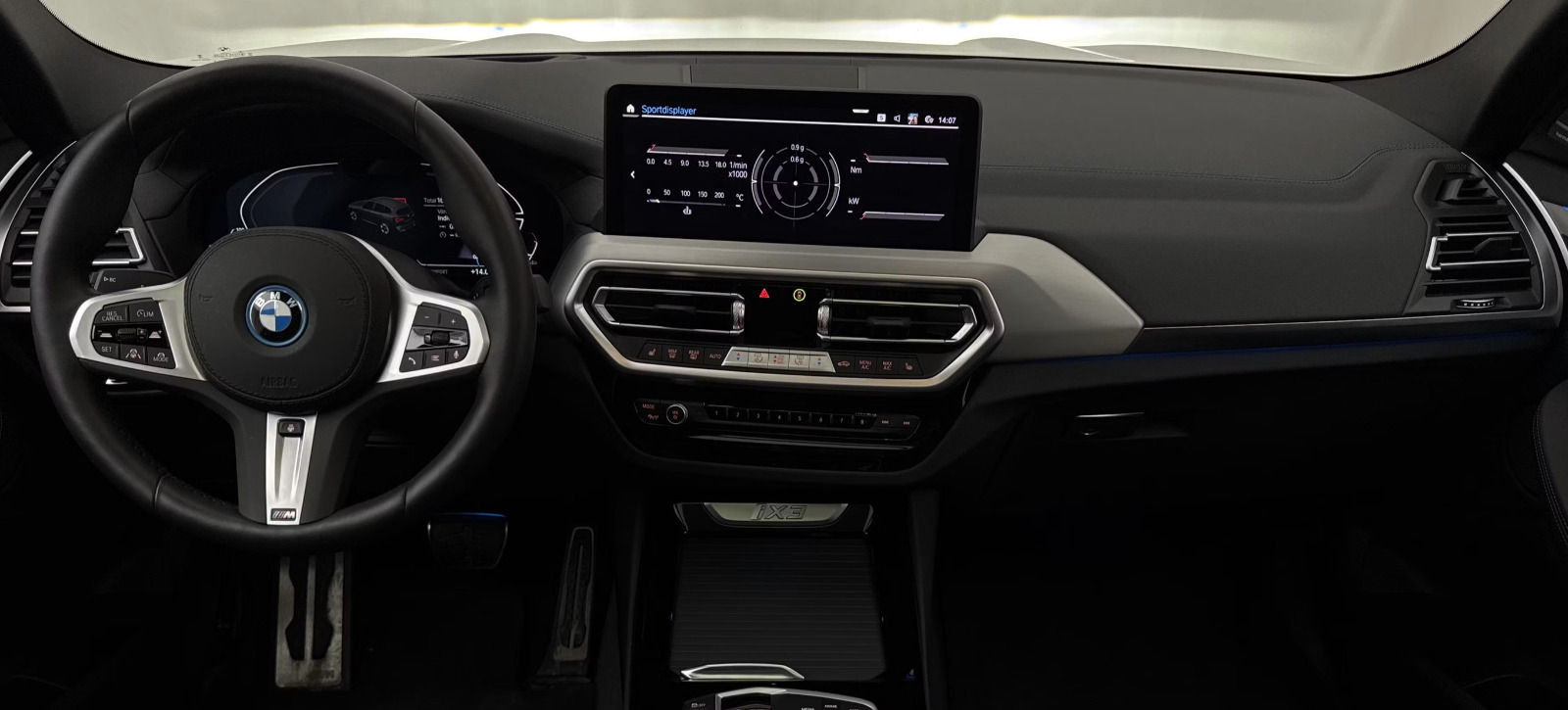 Hvid BMW iX3 fra 2024