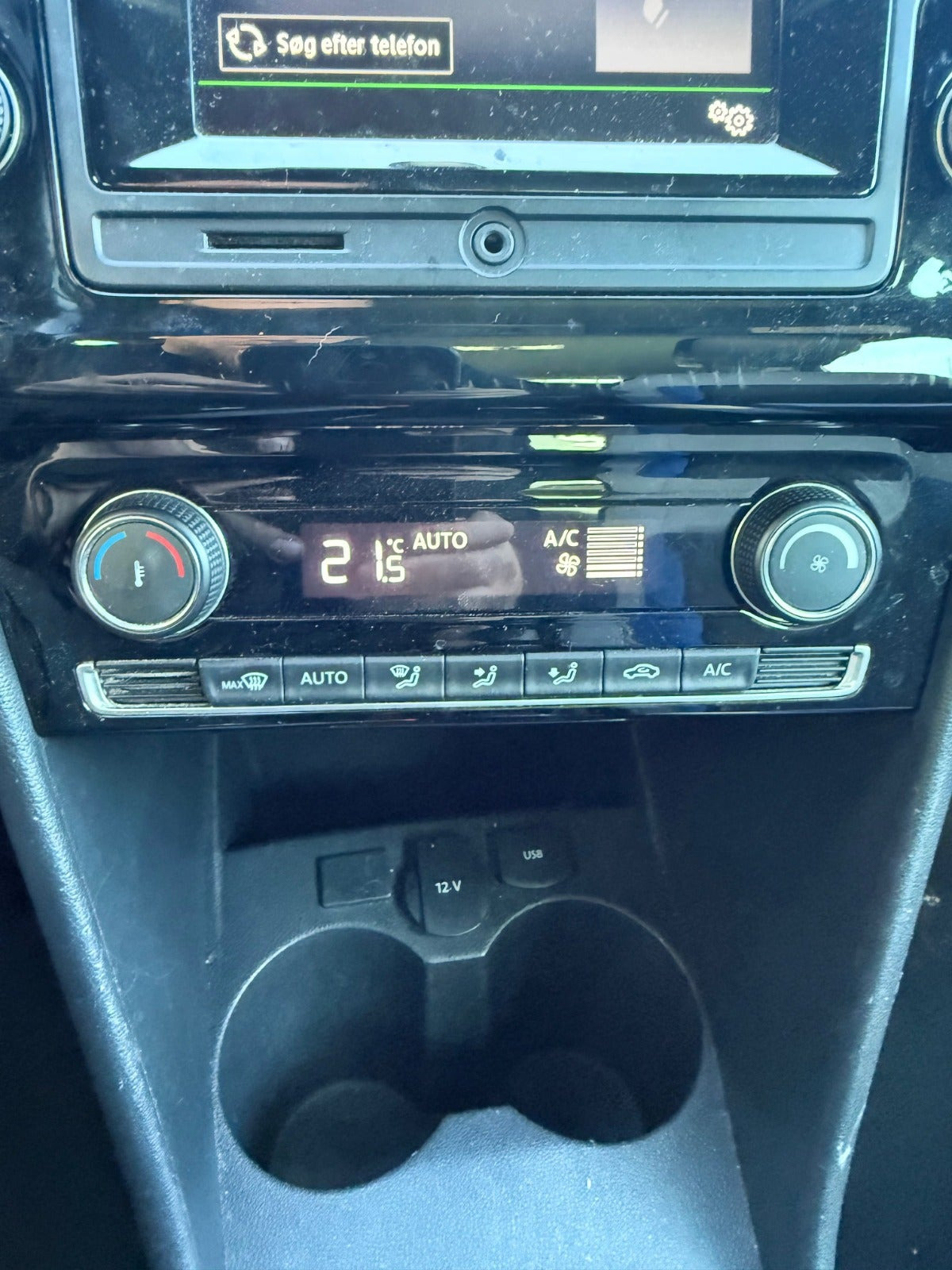 Blå VW Polo fra 2016