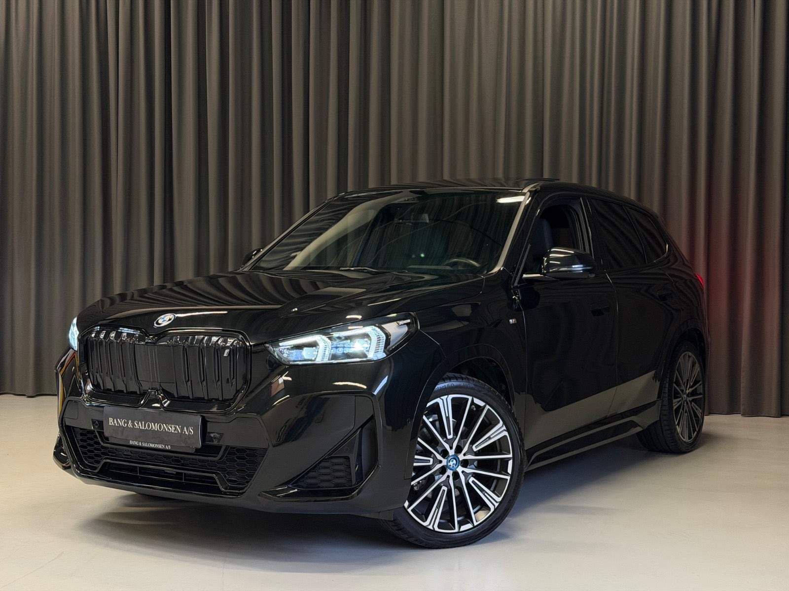 BMW iX1 xDrive30 Fully Charged M-Sport