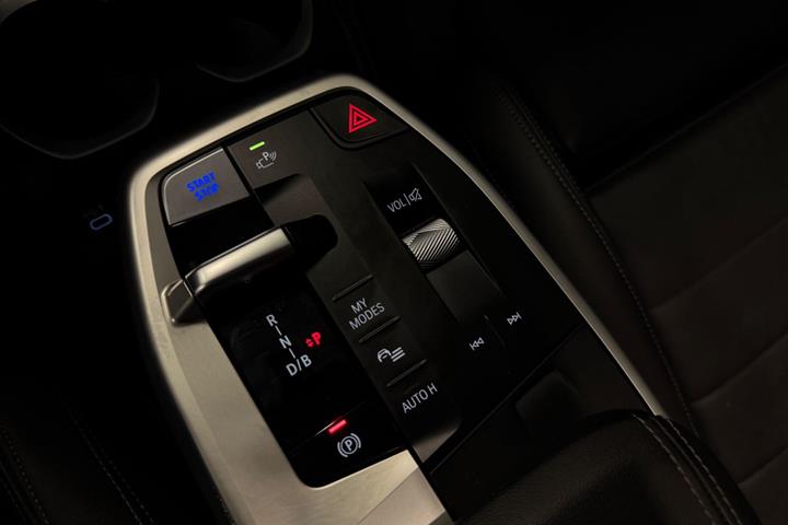 Sort BMW iX1 fra 2023