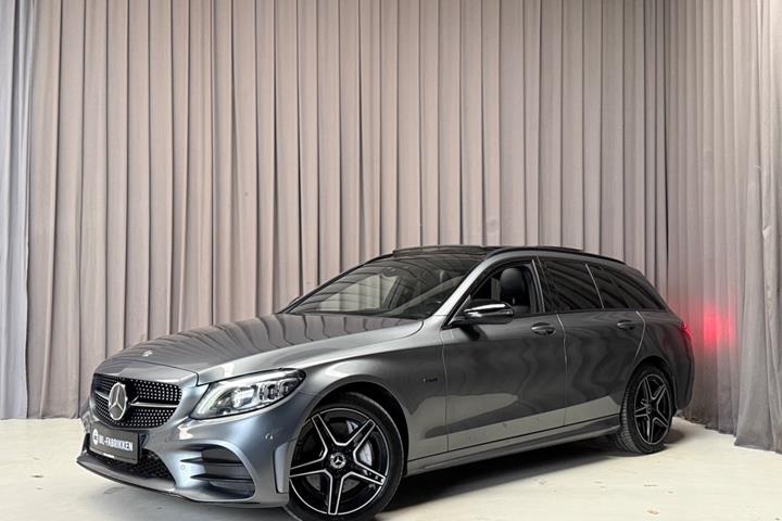 Grå Mercedes C300 de fra 2020