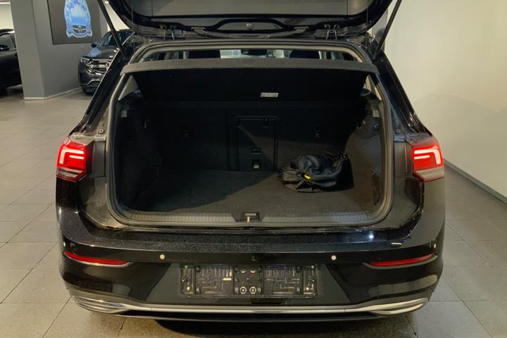 Sort VW Golf VIII fra 2021