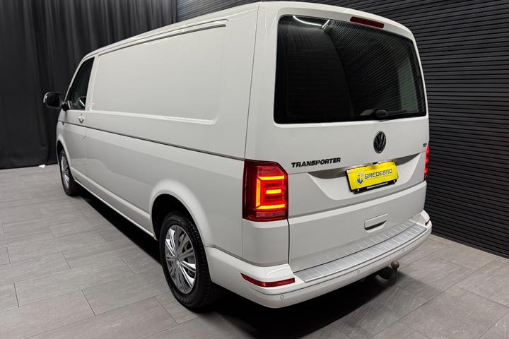 Hvid VW Transporter fra 2018