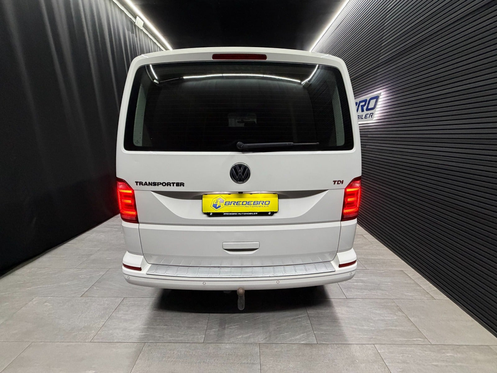 Hvid VW Transporter fra 2018