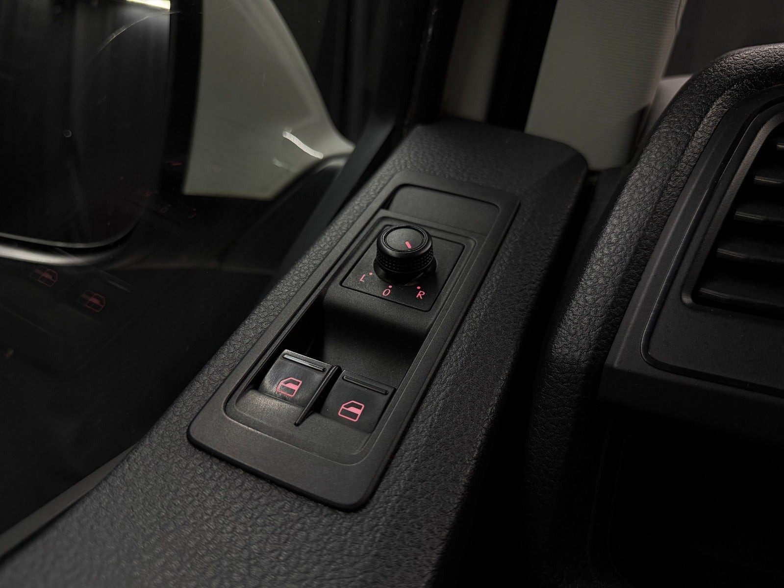 Hvid VW Transporter fra 2018