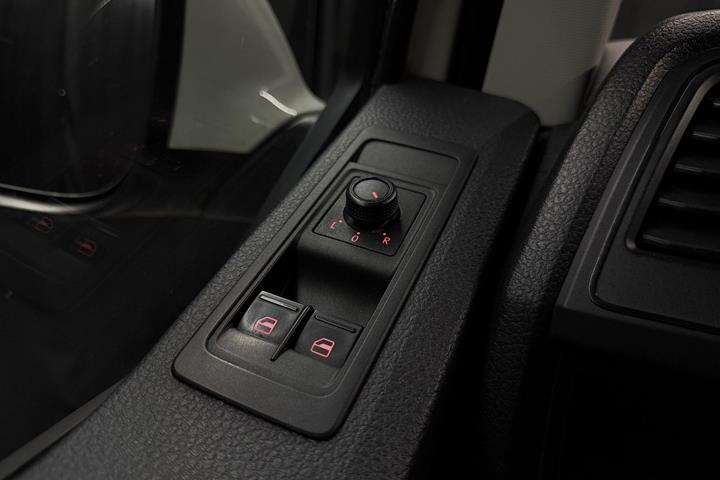 Hvid VW Transporter fra 2018