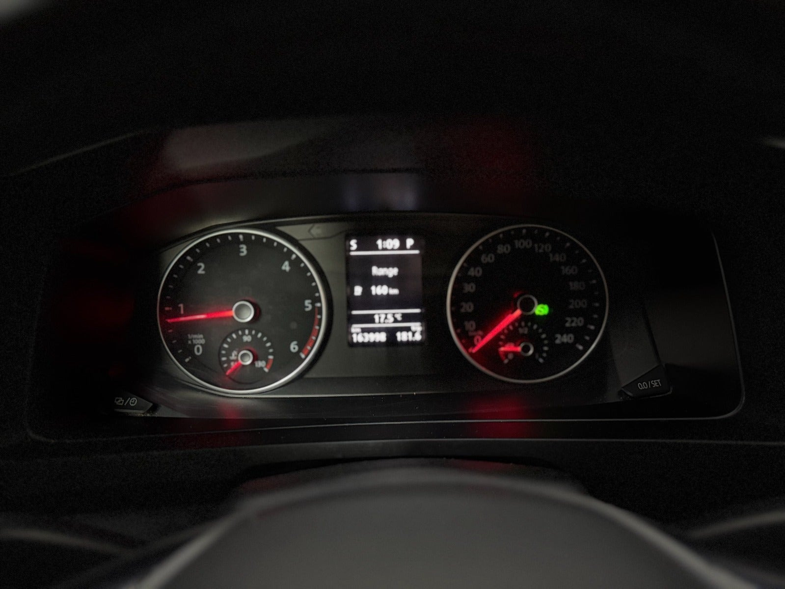 Hvid VW Transporter fra 2018