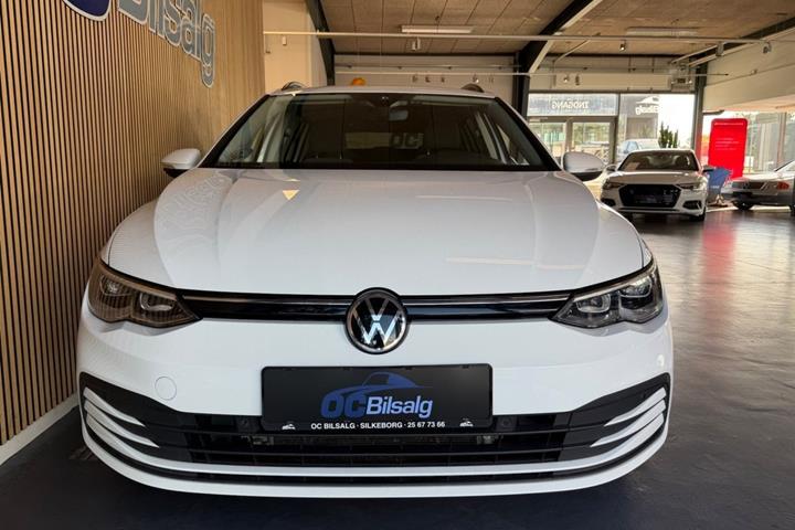 Hvid VW Golf VIII fra 2021