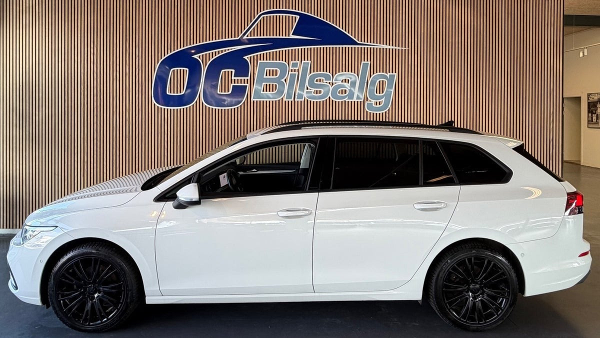 Hvid VW Golf VIII fra 2021