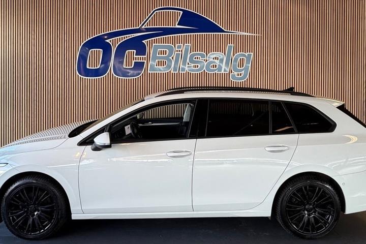 Hvid VW Golf VIII fra 2021