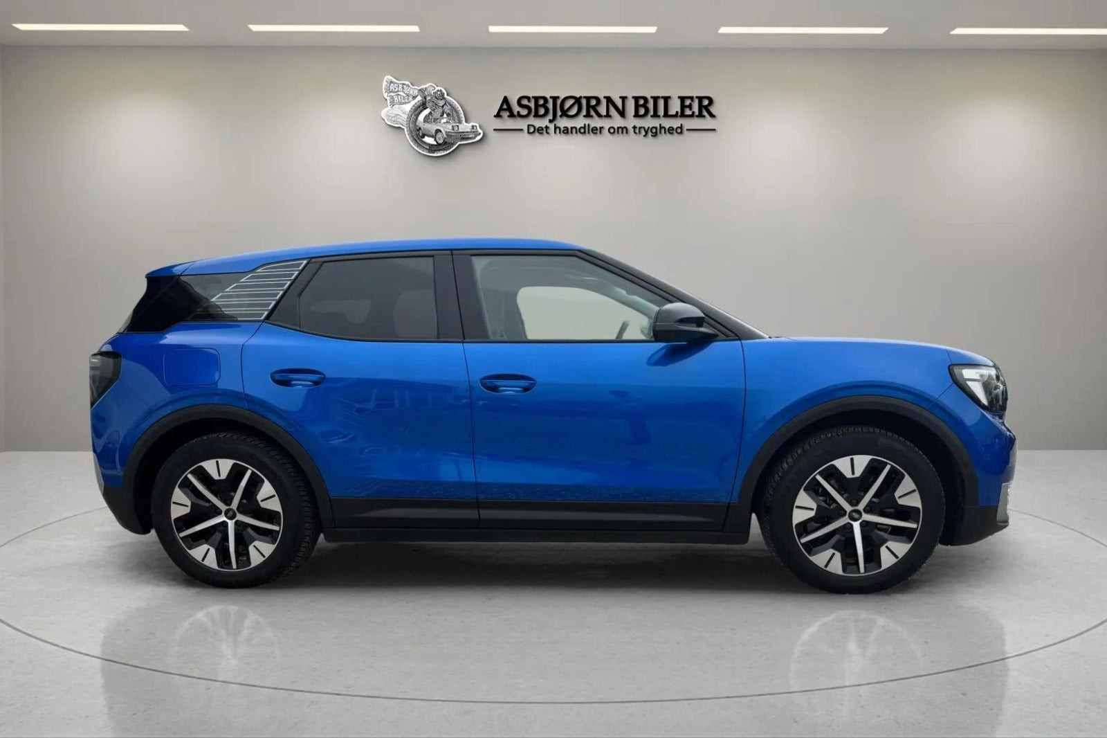 Blå Ford Explorer fra 2025