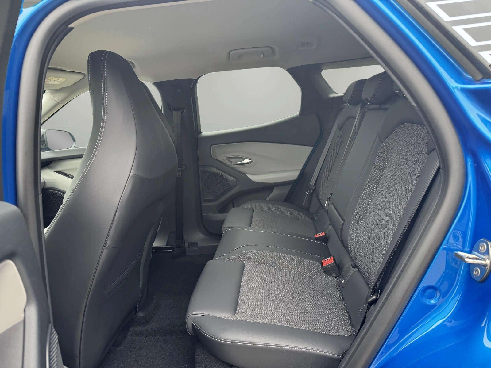 Blå Ford Explorer fra 2025