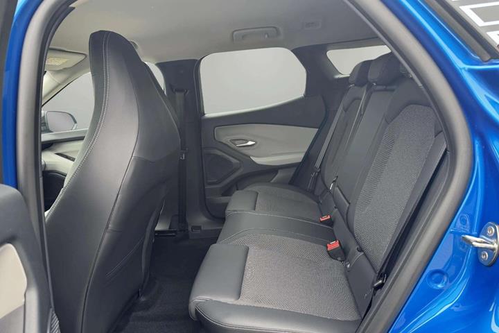 Blå Ford Explorer fra 2025