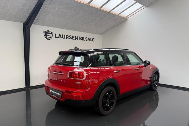Rød Mini Clubman Cooper fra 2016